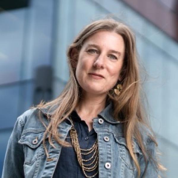 Jennifer Vanderburgh's headshot